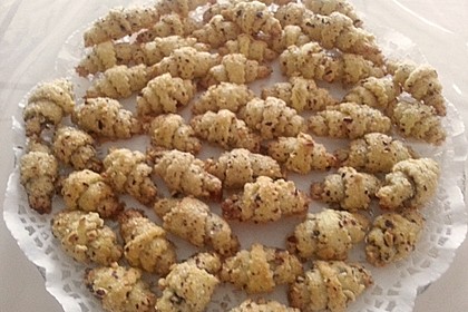 Gerollte Mini-Nusshörnchen 227