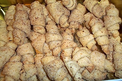 Gerollte Mini-Nusshörnchen 128