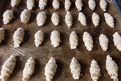 Gerollte Mini-Nusshörnchen 113