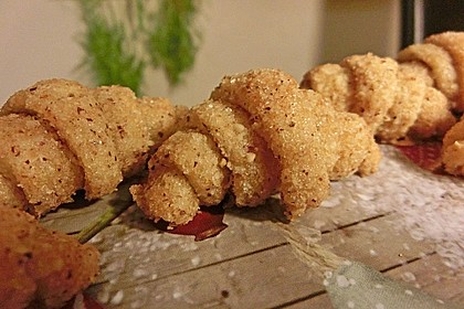 Gerollte Mini-Nusshörnchen 93