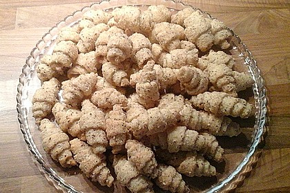 Gerollte Mini-Nusshörnchen 70