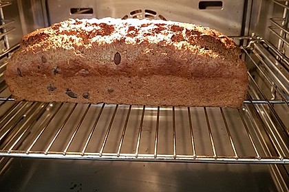 Saftiges Vollkornbrot 112