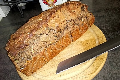 Saftiges Vollkornbrot 103