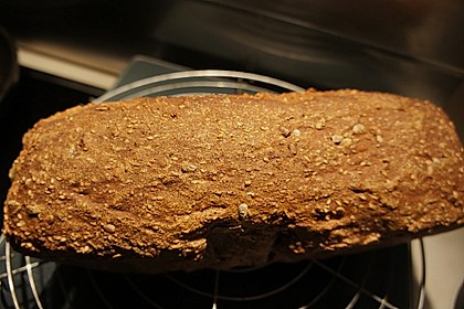 Saftiges Vollkornbrot 260