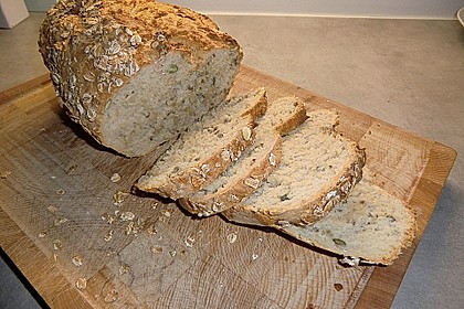 Saftiges Vollkornbrot 52