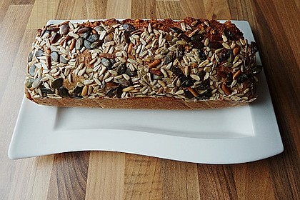 Saftiges Vollkornbrot 61