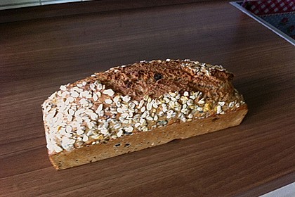Saftiges Vollkornbrot 261