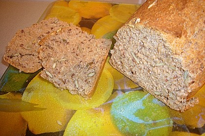 Saftiges Vollkornbrot 252