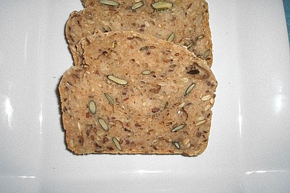 Saftiges Vollkornbrot 201
