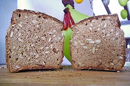 Saftiges Vollkornbrot 238