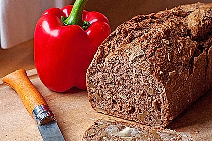 Saftiges Vollkornbrot 8