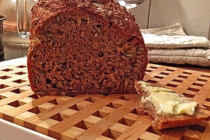 Saftiges Vollkornbrot 196