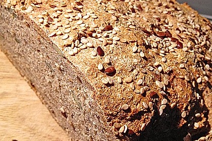Saftiges Vollkornbrot 84