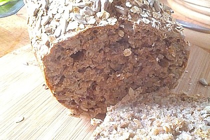 Saftiges Vollkornbrot 171