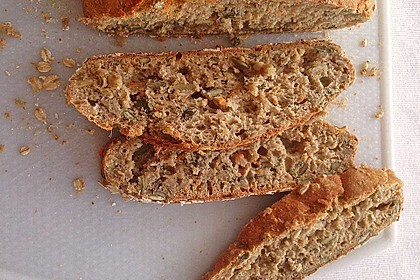 Saftiges Vollkornbrot 232