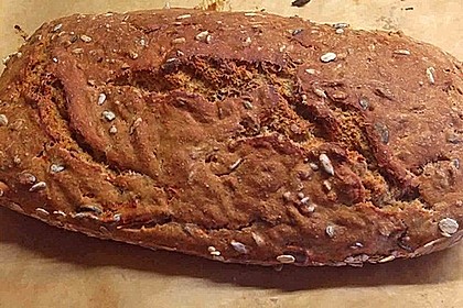Saftiges Vollkornbrot 234