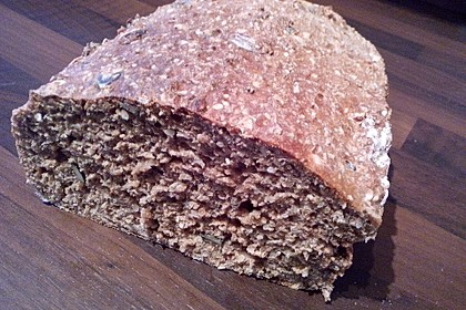 Saftiges Vollkornbrot 215