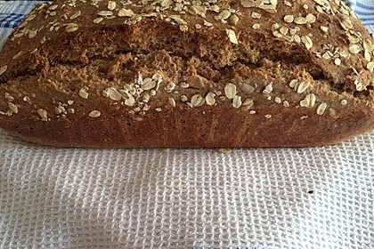 Saftiges Vollkornbrot 24