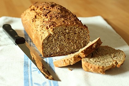 Saftiges Vollkornbrot 10