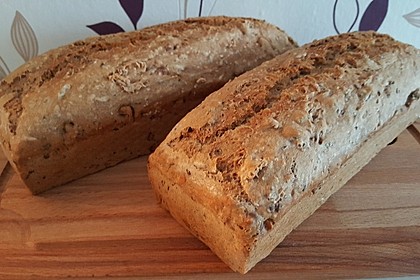 Saftiges Vollkornbrot 35