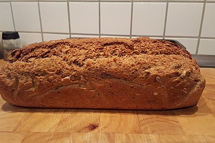 Saftiges Vollkornbrot 132