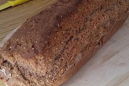 Saftiges Vollkornbrot 128