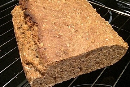 Saftiges Vollkornbrot 226