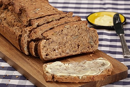 Saftiges Vollkornbrot 18