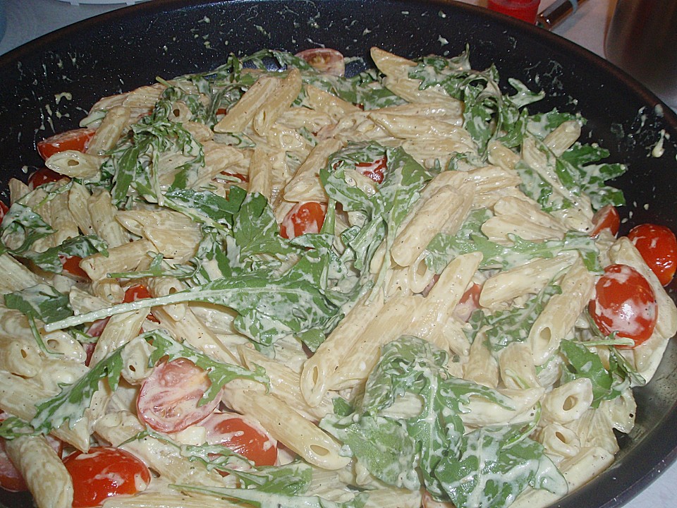 Penne mit Coktailtomaten, Rucola und Schafskäse von sigi82 | Chefkoch.de