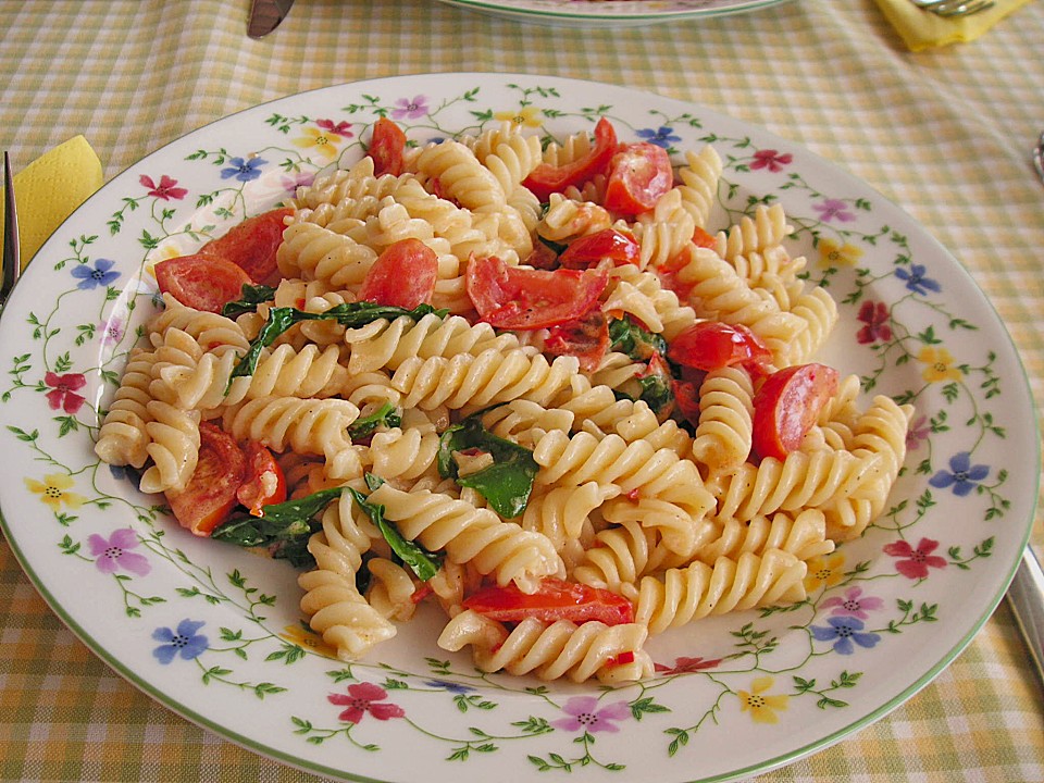 Penne mit Coktailtomaten, Rucola und Schafskäse von sigi82 | Chefkoch.de