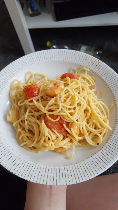 Spagetti mit Garnelen - Sahnesoße mit Cocktailtomaten von Antonella1025 ...