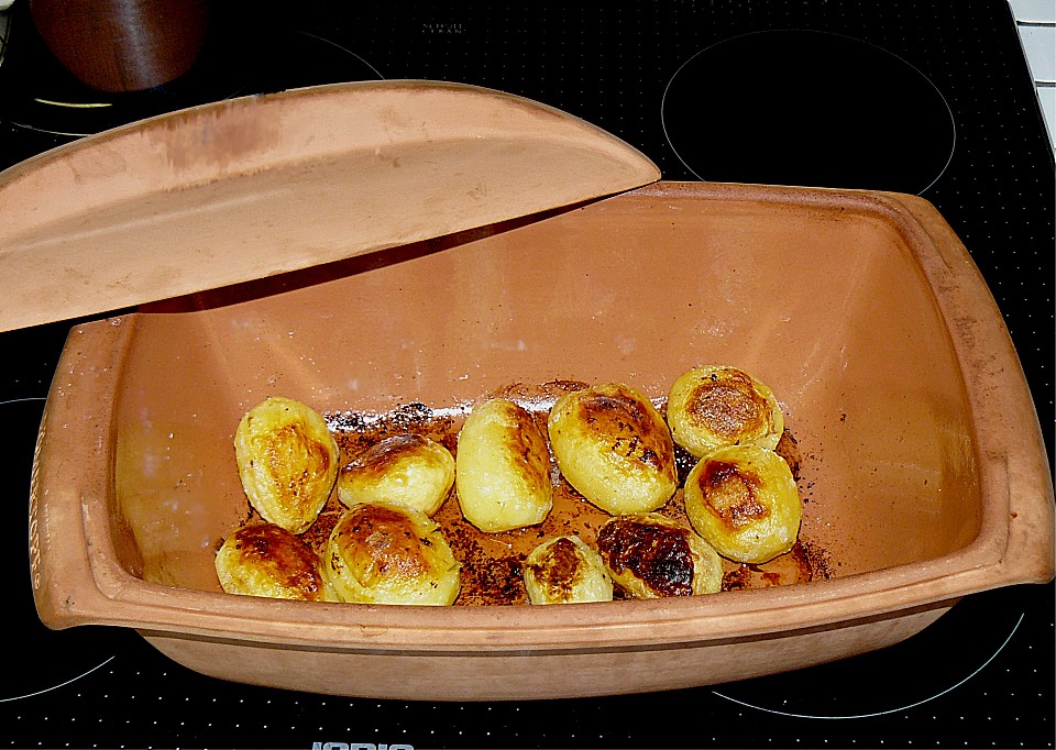 Kartoffeln aus dem Römertopf, ein besonderes Geschmackserlebnis von ...
