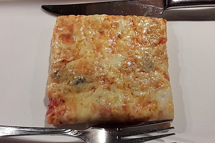 Pizza Quattro Formaggi von moppeldiefischin Chefkoch.de