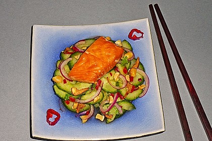 Thai Gurkensalat mit Erdnüssen und Chili 7