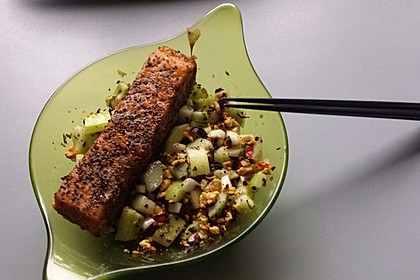Thai Gurkensalat mit Erdnüssen und Chili 16