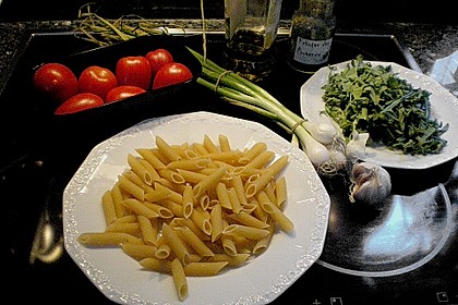 Penne mit Rucola und Tomaten 7