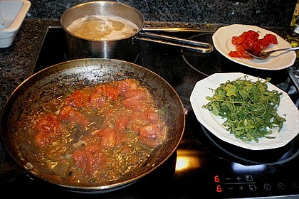 Penne mit Rucola und Tomaten 8