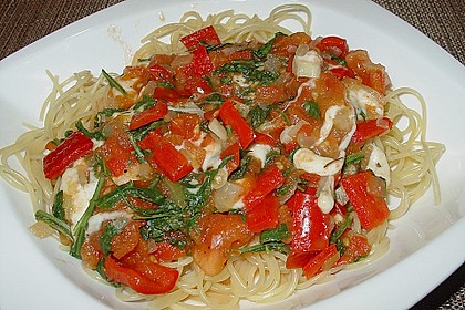 Penne mit Rucola und Tomaten 2