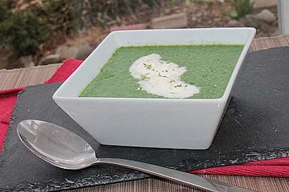 Spinat - Erbsen - Cremesuppe 12