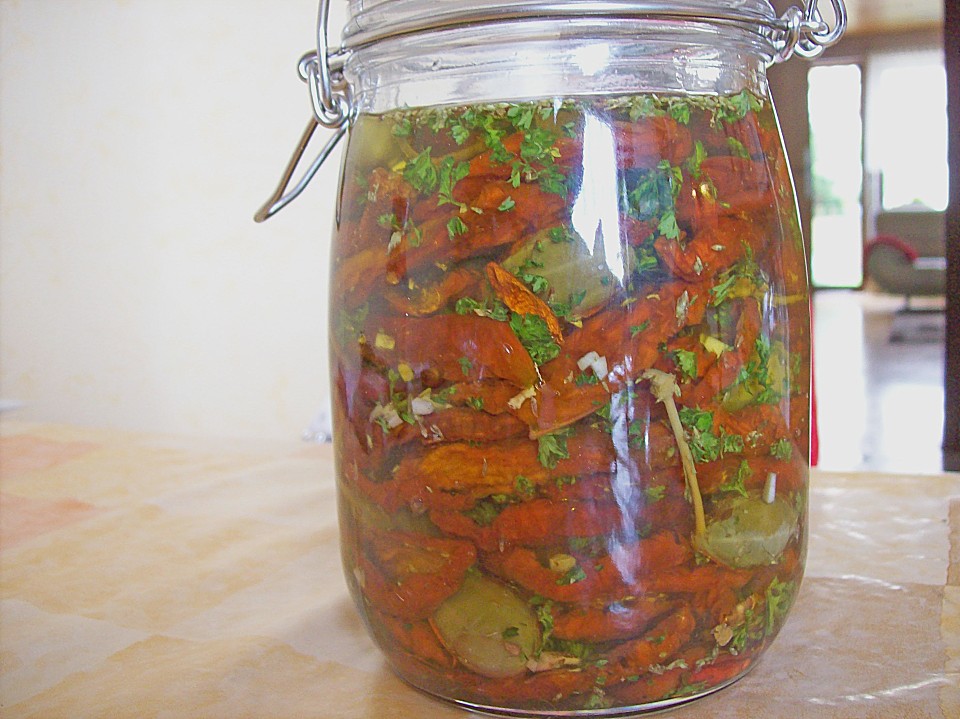 Getrocknete Tomaten pikant eingelegt von picon | Chefkoch.de