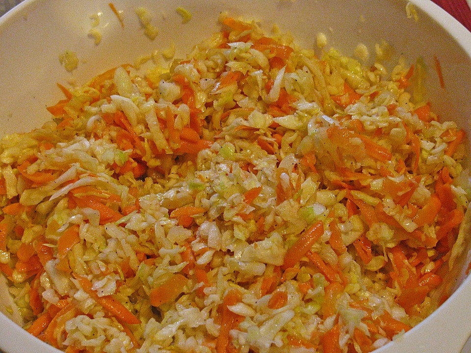 Krautsalat mit Karotten von Herta | Chefkoch.de