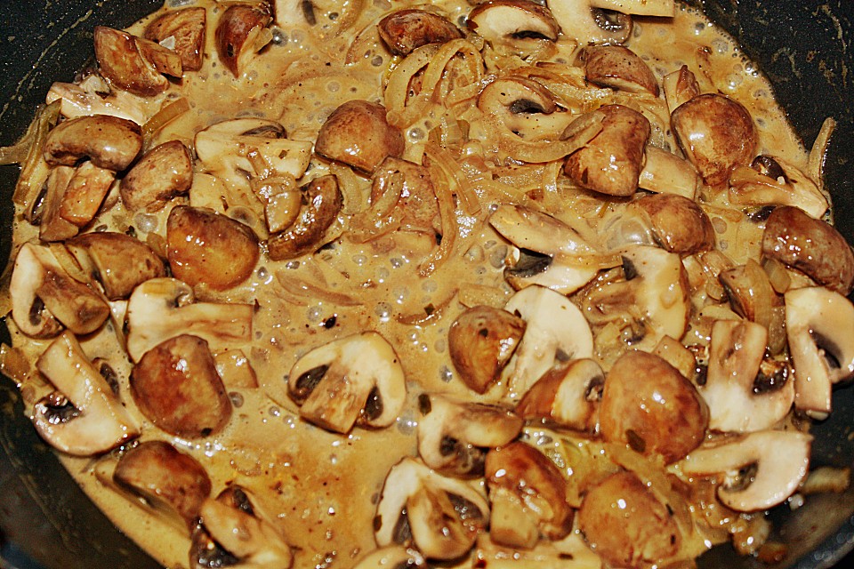 Rinderfilet mit Champignon - Sahne - Sauce von Scansano | Chefkoch.de