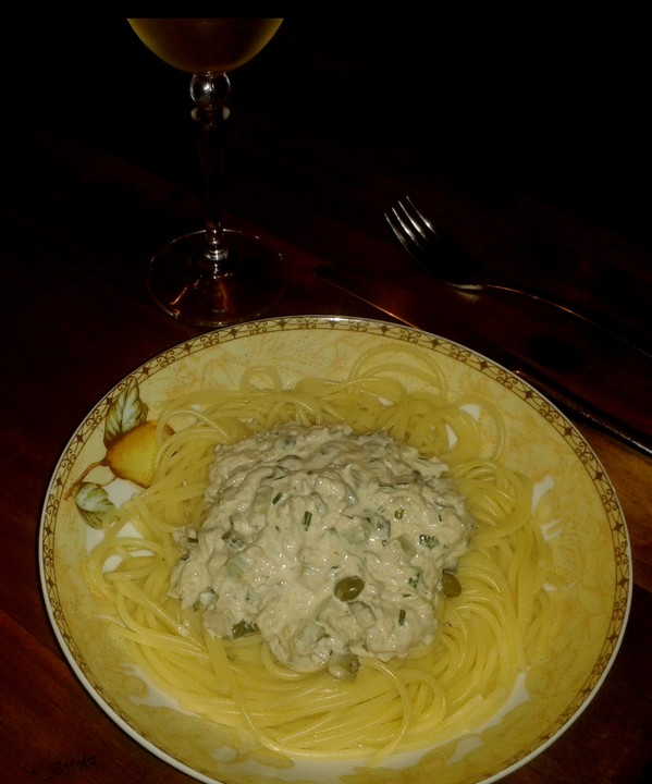 Spaghetti mit Thunfisch - Kapern - Sauce von semmelknöderl | Chefkoch.de