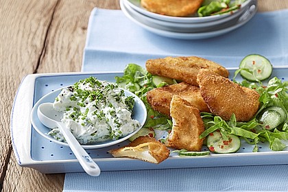 Kohlrabi paniert/gebacken mit Kräutersauce
