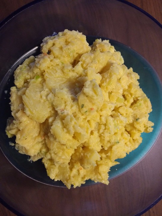 Kartoffelsalat mit Mayonnaise und Brühe von silencecry6886 | Chefkoch.de