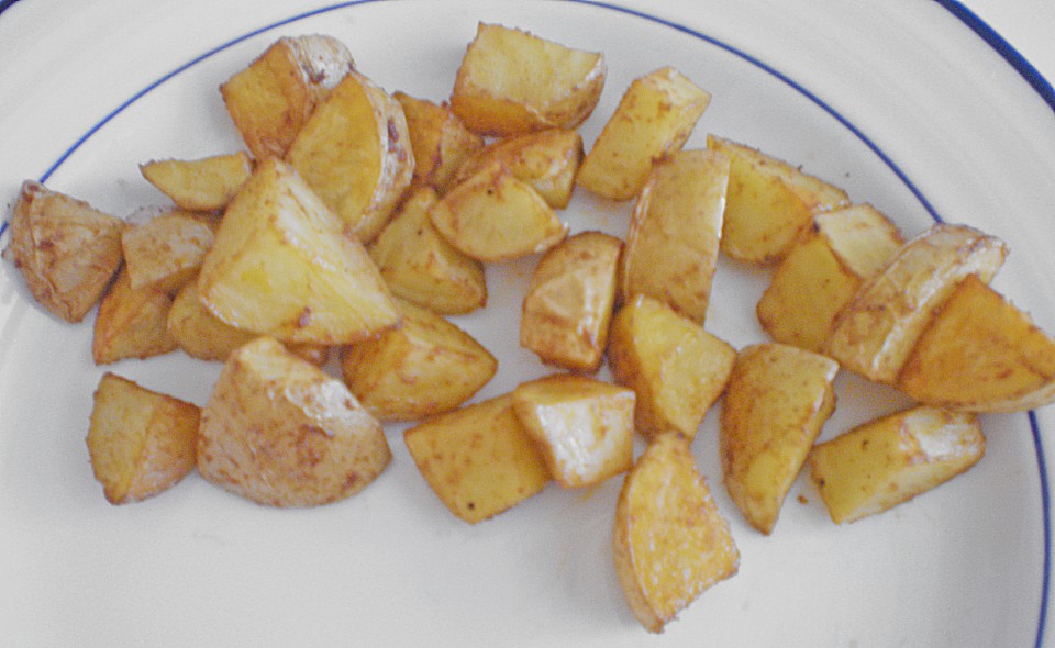 Scharfe Kartoffelwürfel vom Blech von Luna26 | Chefkoch.de