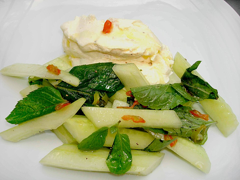 Gurken - Minze - Salat mit Mascarponecreme von bushcook | Chefkoch.de