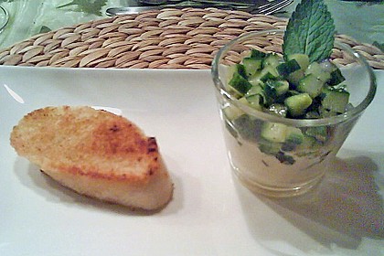 Gurken - Minze - Salat mit Mascarponecreme 5