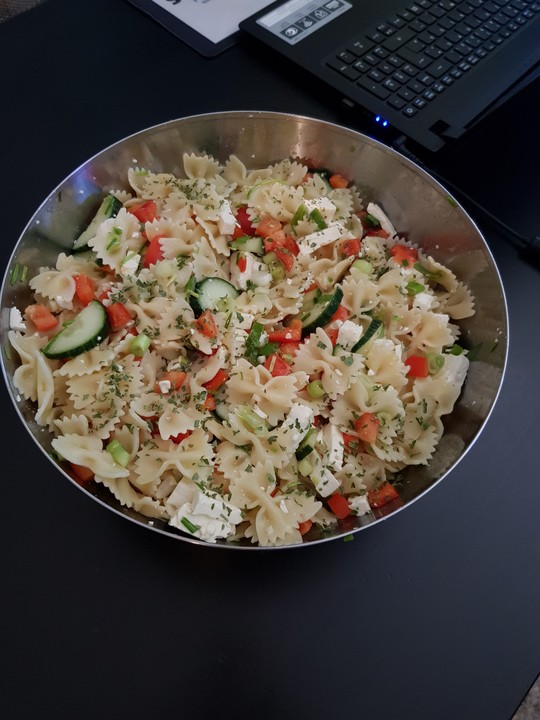 Nudelsalat mit Schafskäse von flocke22 | Chefkoch.de