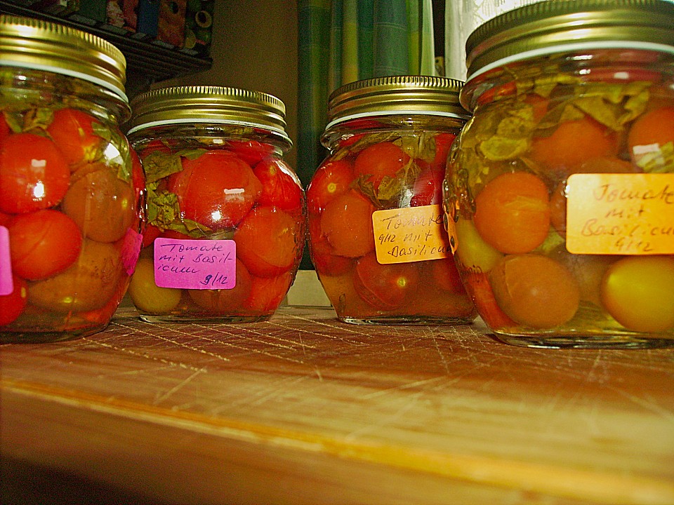 Eingekochte Cocktailtomaten mit Basilikum | Chefkoch.de